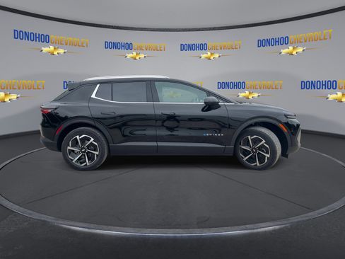 New 2026 Chevrolet Equinox EV LT image 12