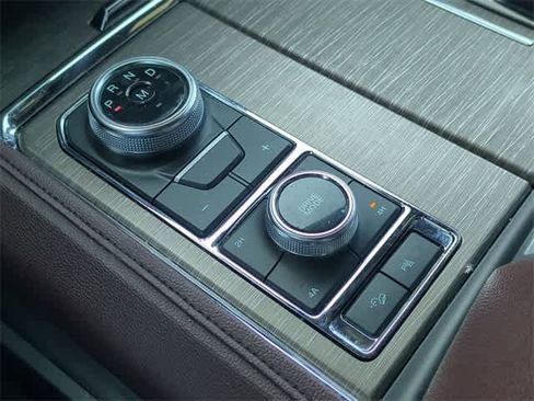 Used 2024 Ford Expedition Limited image 34
