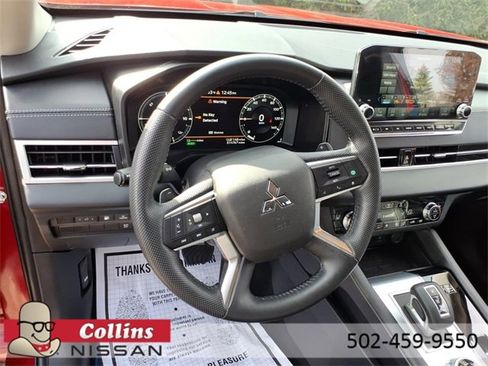 Used 2023 Mitsubishi Outlander SEL image 21