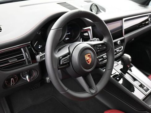 New 2026 Porsche Macan S AWD/4WD image 16