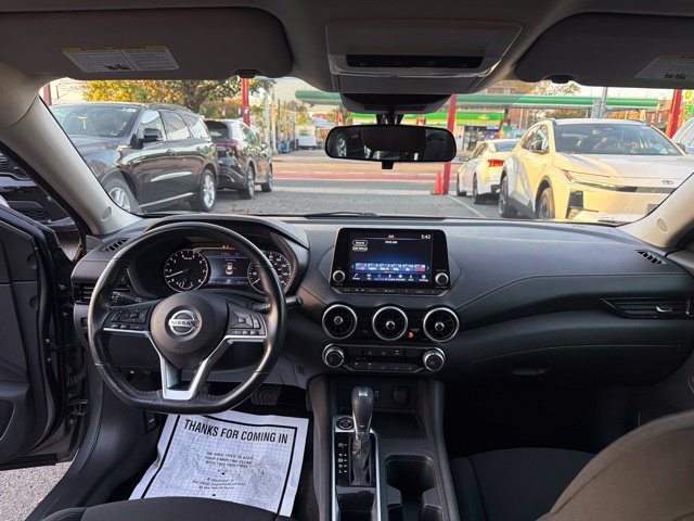 Used 2023 Nissan Sentra SV FWD image 23