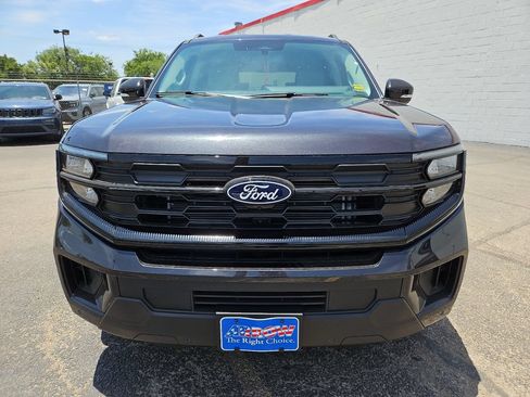New 2027 Ford Expedition Max Active RWD image 3