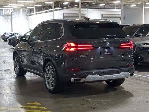 New 2026 BMW X5 xDrive50e w/ Premium Package image 8