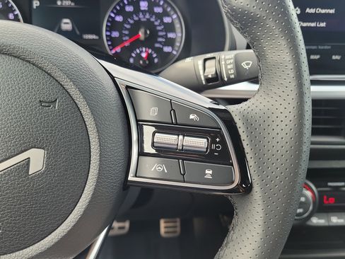 Used 2024 Kia Forte GT-Line w/ GT-Line Premium Package image 16