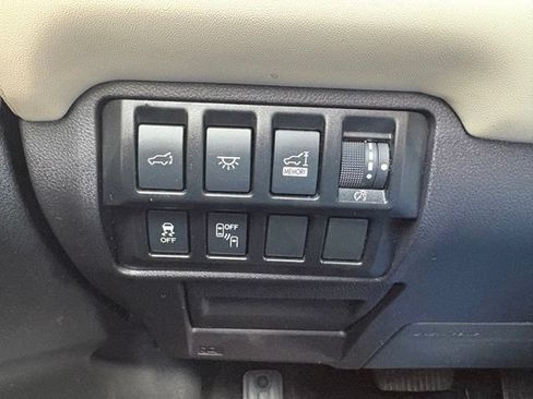 Used 2022 Subaru Ascent Limited w/ Technology Package AWD/4WD image 16