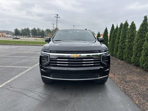 Used 2025 Chevrolet Tahoe LT w/ Comfort Package image 3