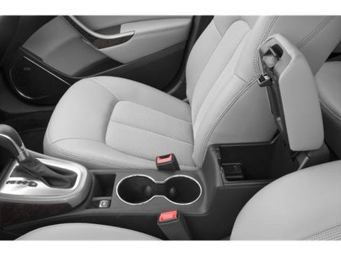 Used 2015 Buick Verano w/ Comfort Package FWD image 18