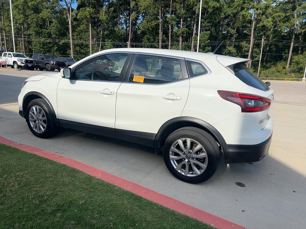 Used 2021 Nissan Rogue Sport S FWD image 4