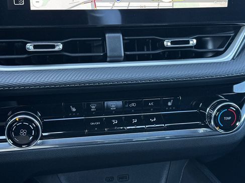 New 2026 Chevrolet Equinox LT image 21