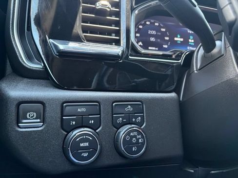 Used 2023 Chevrolet Silverado 1500 RST w/ Rally Edition AWD/4WD image 22