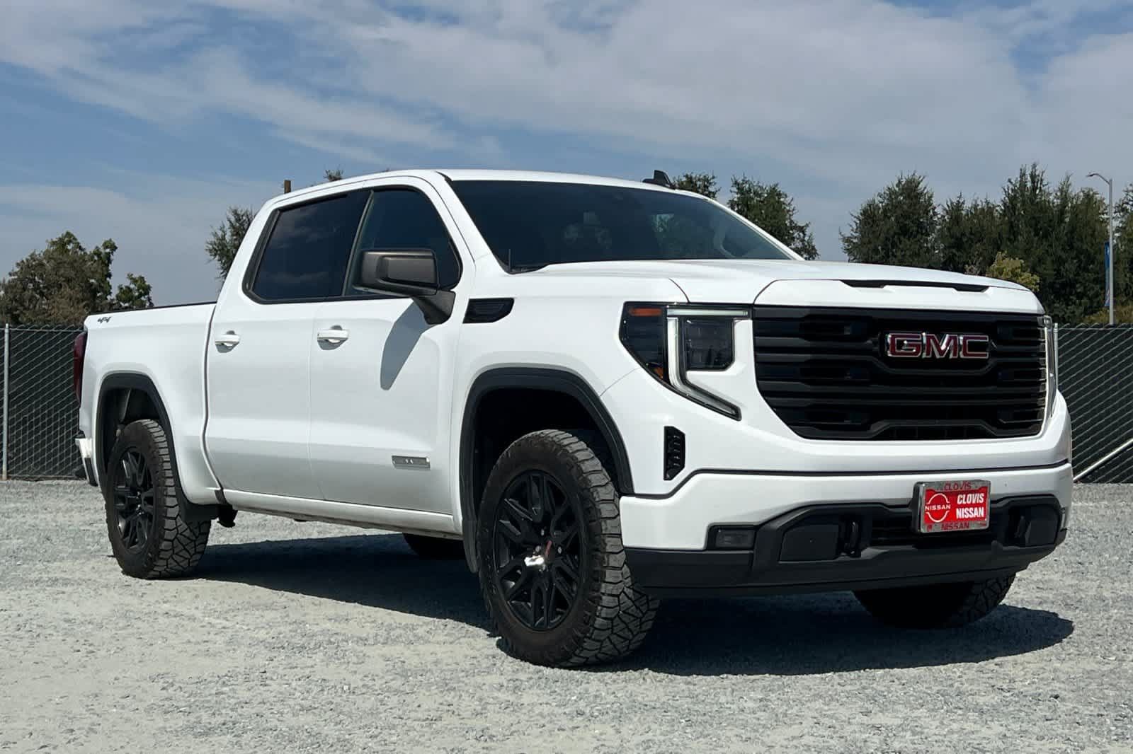 Used 2022 GMC Sierra 1500 Elevation AWD/4WD image 10