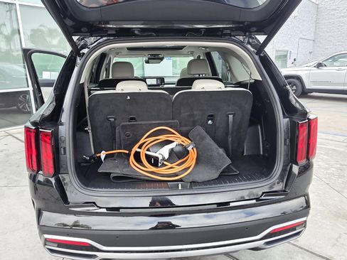 Used 2022 Kia Sorento SX Prestige w/ Panoramic Sunroof Package image 21