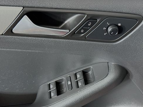 Used 2017 Volkswagen Jetta S FWD image 21