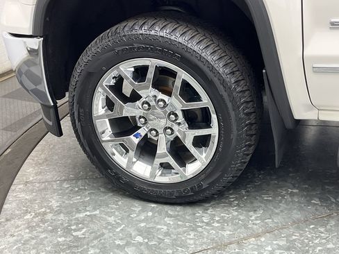 Used 2015 GMC Sierra 1500 SLT w/ SLT Crew Cab Value Package AWD/4WD image 35