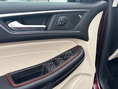 Used 2023 Ford Edge Titanium w/ Class II Trailer Tow Package image 31