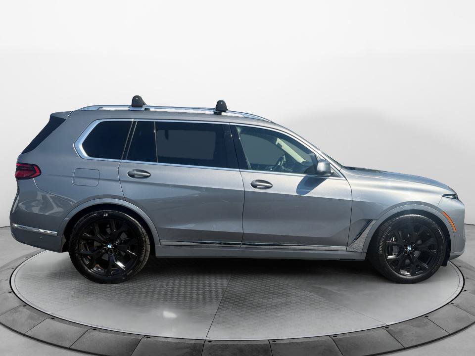 Used 2023 BMW X7 xDrive40i w/ Premium Package AWD/4WD image 8
