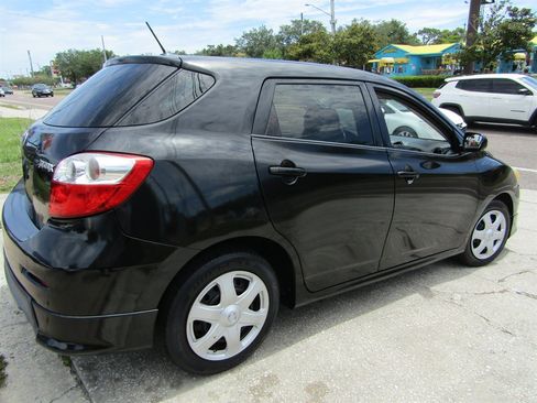 Used 2009 Toyota Matrix FWD image 4
