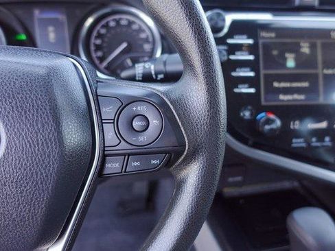 Certified 2019 Toyota Camry LE image 21