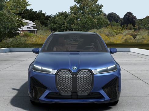 New 2025 BMW iX xDrive50 w/ Sport Package image 3