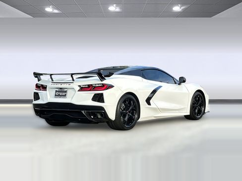Used 2025 Chevrolet Corvette Stingray Premium Conv w/ Z51 Performance Package RWD image 8