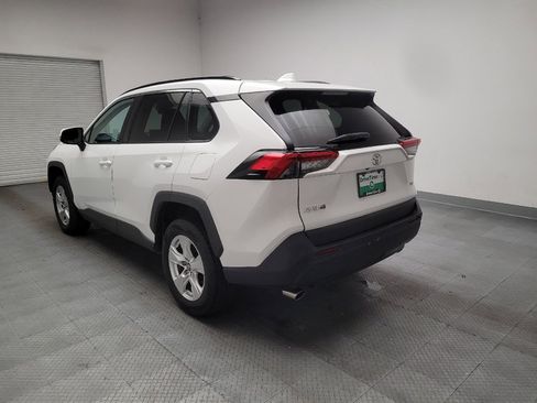 Used 2021 Toyota RAV4 XLE FWD image 5