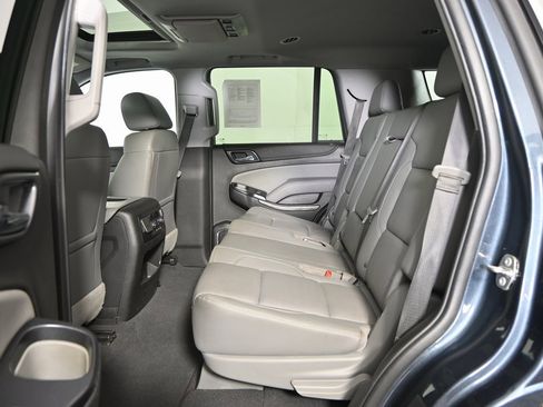 Used 2019 Chevrolet Tahoe LT w/ LT Signature Package image 19