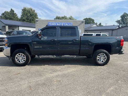 Used 2018 Chevrolet Silverado 2500 LT AWD/4WD image 1
