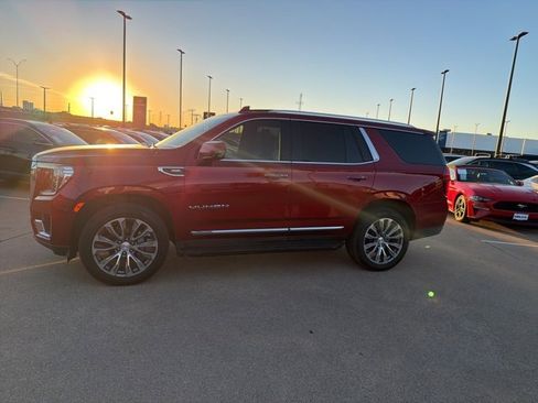 Used 2021 GMC Yukon SLT w/ SLT Luxury Plus Package image 7