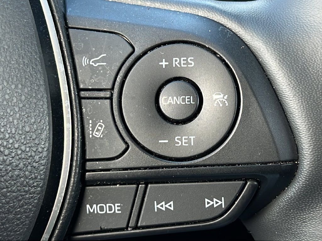Used 2024 Toyota RAV4 Limited w/ Advanced Technology Package AWD/4WD image 21
