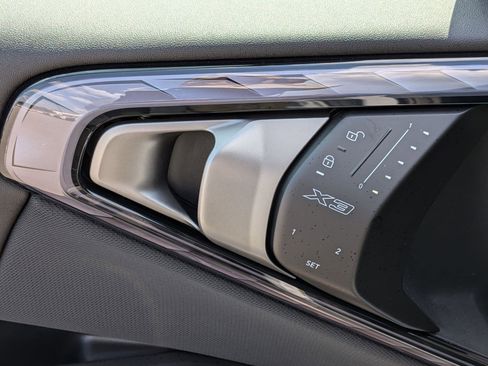 New 2026 BMW X3 xDrive30 w/ Premium Package AWD/4WD image 12