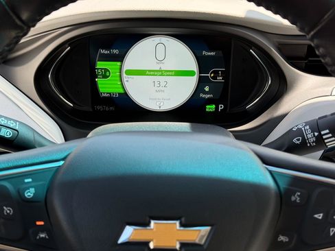 Used 2019 Chevrolet Bolt Premier w/ Infotainment Package image 10