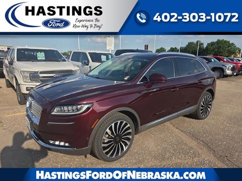 Used 2023 Lincoln Nautilus Black Label w/ Class II Trailer Tow Package AWD/4WD image 1