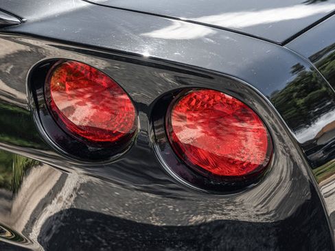 Used 2008 Chevrolet Corvette Coupe w/ Preferred Equipment Group RWD image 48