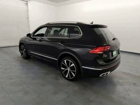 Used 2022 Volkswagen Tiguan SEL R-Line image 6