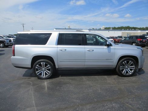 Certified 2018 GMC Yukon XL Denali w/ Denali Ultimate Package AWD/4WD image 6