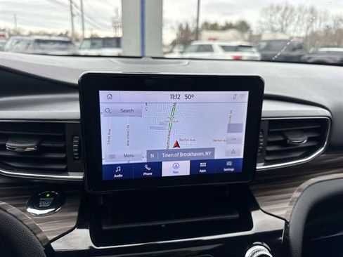 Used 2021 Ford Explorer Limited w/ Equipment Group 301A AWD/4WD image 46