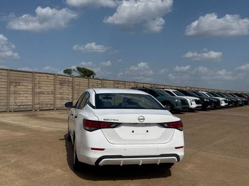 Certified 2024 Nissan Sentra S FWD image 18