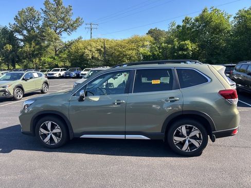 Used 2020 Subaru Forester Touring AWD/4WD image 8
