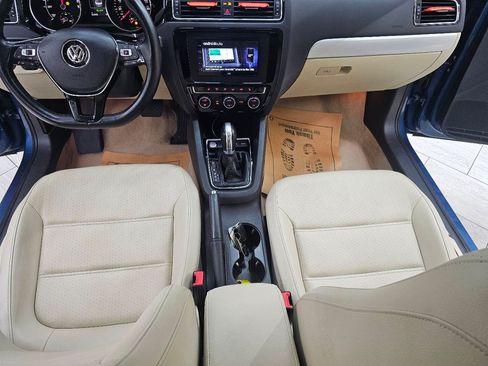 Used 2015 Volkswagen Jetta SEL Premium FWD image 26