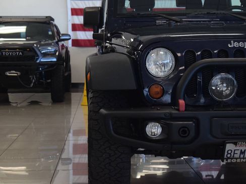 Used 2013 Jeep Wrangler Rubicon w/ PWR Convenience Group AWD/4WD image 10