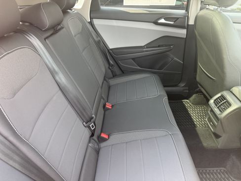 Certified 2023 Volkswagen Taos SE w/ Panoramic Sunroof Package FWD image 23