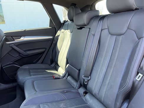 Used 2024 Audi Q5 2.0T Prestige w/ Prestige Package image 33