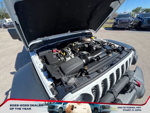 Used 2022 Jeep Gladiator Rubicon w/ LED Lighting Group image 22