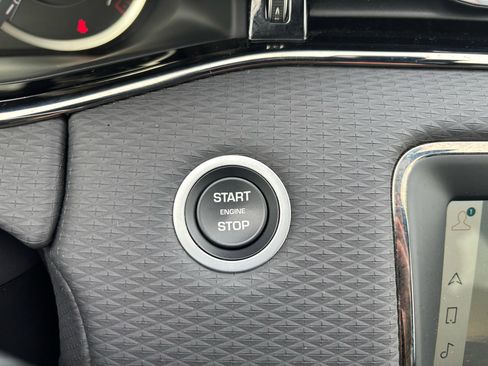 Used 2023 Land Rover Range Rover Evoque R-Dynamic S image 20