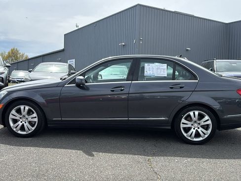 Used 2010 Mercedes-Benz C 300 4MATIC Sedan image 4