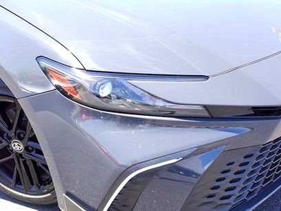 Used 2025 Toyota Camry SE w/ Convenience Package