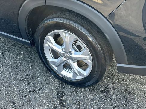 Used 2023 Honda HR-V LX image 9