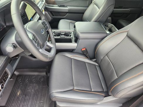 New 2026 Ford F250 Lariat w/ FX4 Off-Road Package AWD/4WD image 13