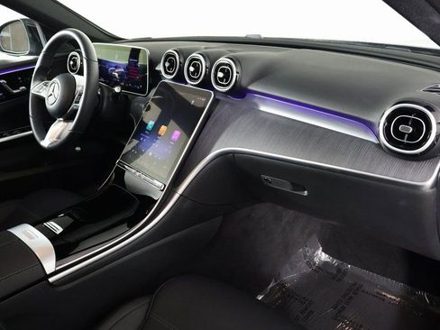 Used 2025 Mercedes-Benz C 300 Sedan image 9