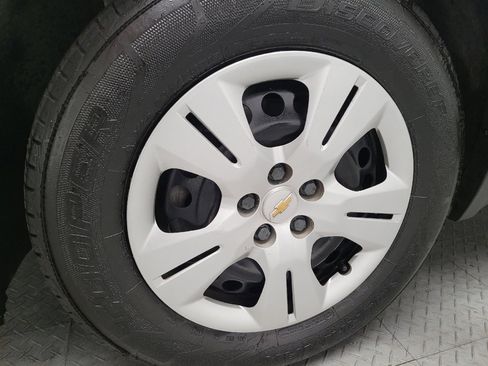 Used 2018 Chevrolet Trax LS FWD image 31